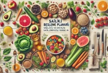 Sağlıklı Beslenme Planları Sağlığınızı ve Enerjinizi Yükseltin başlıklı makale için taze sebze, meyve, tahıl ve sağlıklı atıştırmalıklarla dolu bir masa düzenlemesi